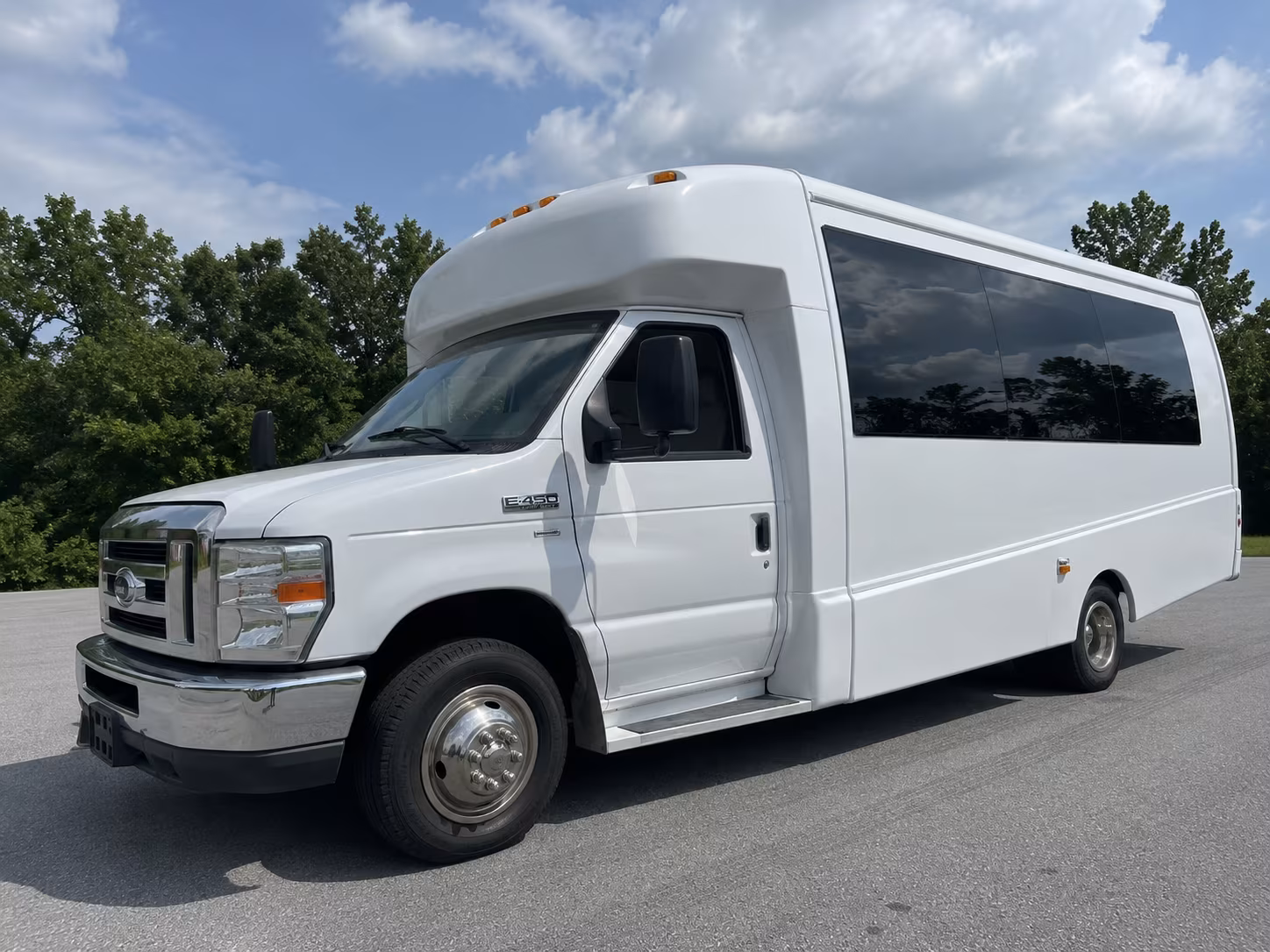 Bronx Winery Tour & Pub Crawl Transportation party bus exterior