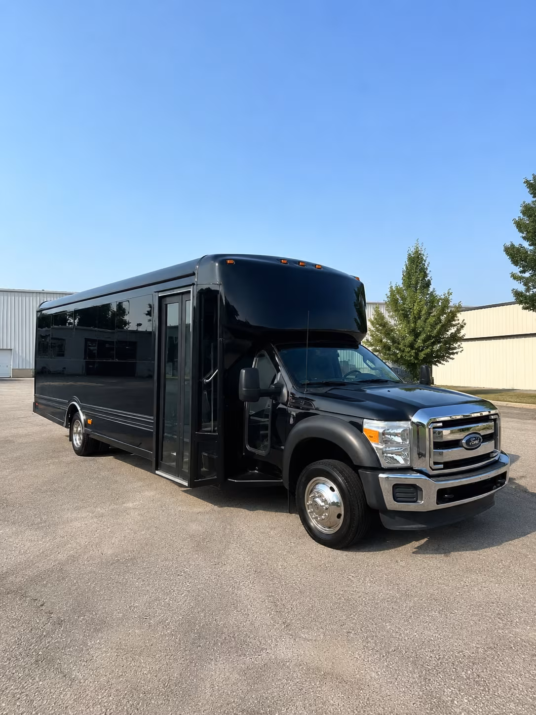 Queens Birthday, Sweet 16, & Quinceañera Party Bus Rentals